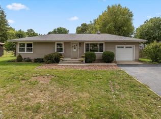 305 Maple St, Greenwood, IN 46142