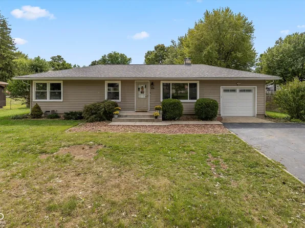 305 Maple St, Greenwood, IN 46142