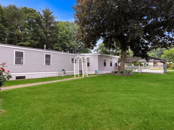 2 Wendy Way, Merrimac, MA 01860
