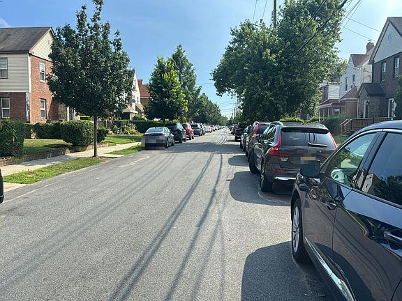 5th image of 13007 228th St