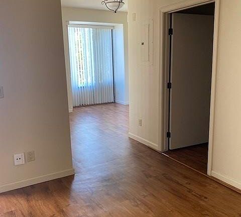 3rd image of 301 Prescott Ave #204