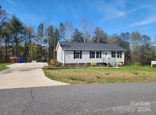 140 Priscilla Dr, Connelly Springs, NC 28612