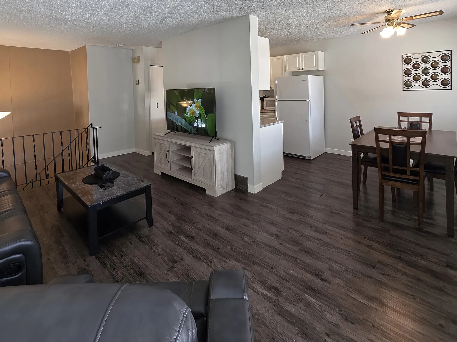 2 bed, 1000 sqft, $1,995 — Photo 1