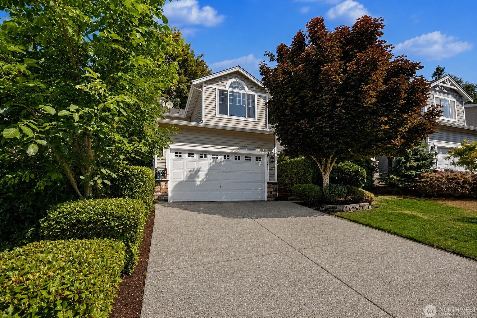 3 bed, 2.5 bath, 1870 sqft, $3,450 — Photo 1