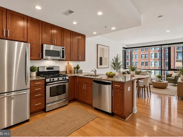 1211 13th St NW APT 402, Washington, DC 20005
