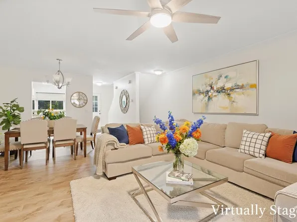 701 Dorset Street #C15, South Burlington, VT 05403