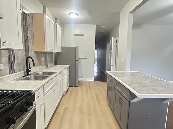 5940 S Calumet Ave APT 1, Chicago, IL 60637