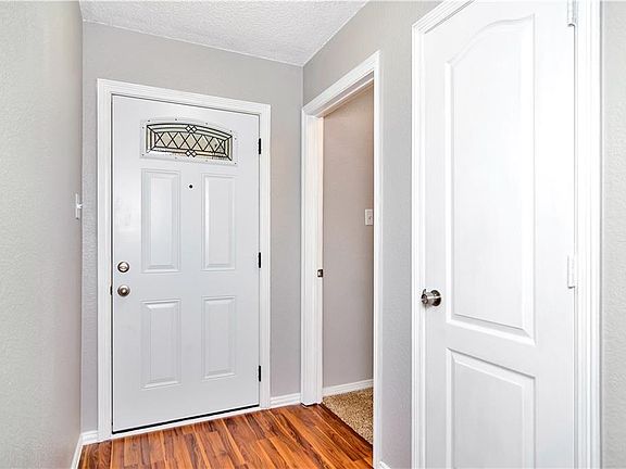 3rd image of 8054 Berkshire Dr