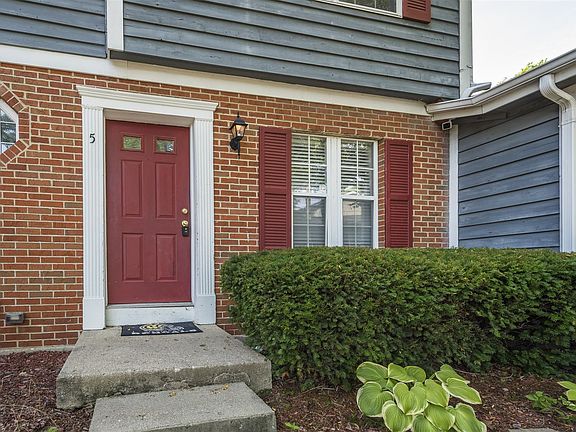 4th image of 5 Nicolson Cir #J3