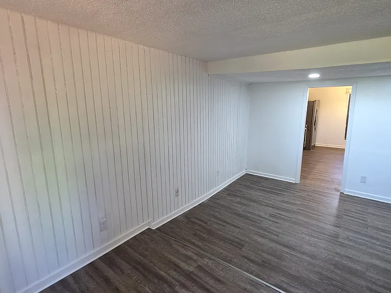 3757 Heathrow Dr — Photo 45