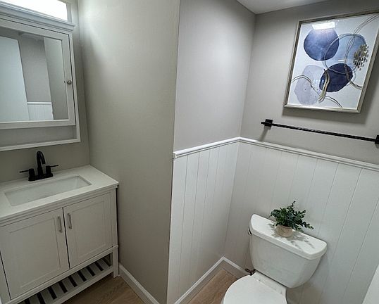 3rd image of 499 McHenry Rd APT 3B