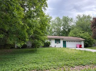340 Sycamore St, Payson, IL 62360