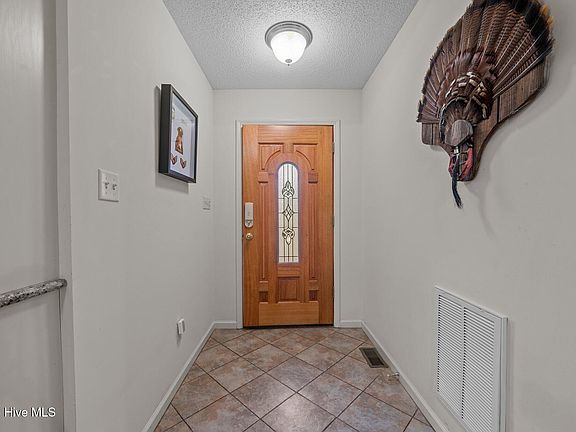 23rd image of 108 Arbor Drive