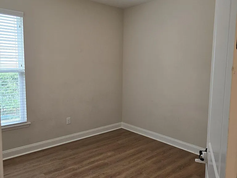 835 Silver Pine Dr — Photo 24