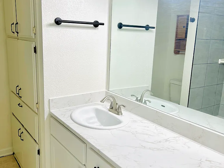 6817 S Creek Dr #A — Photo 5