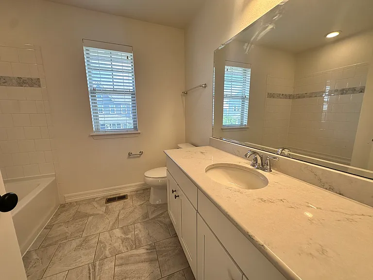 2nd floor bathroom