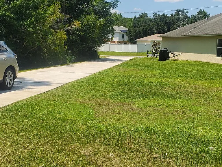 231 Churchill Ct — Photo 2