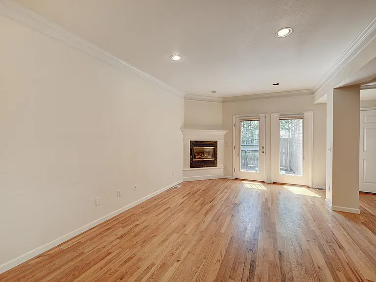 927 Jersey St — Photo 7