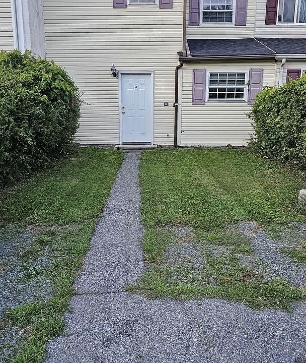 1st image of 5 Plover Cir