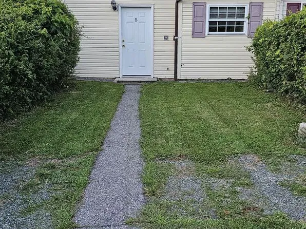 5 Plover Cir, Newark, DE 19702