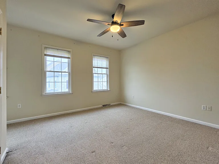 214 Sagamore Hl — Photo 14