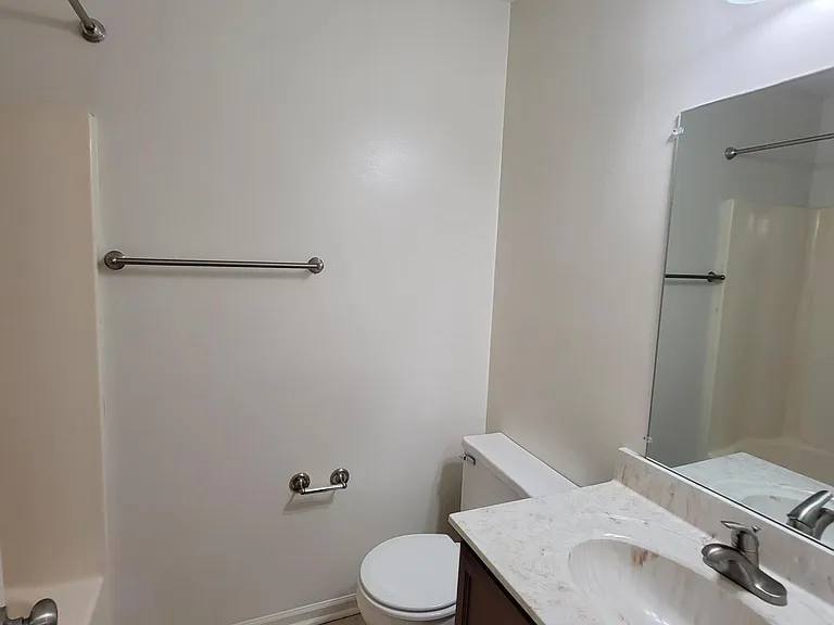 1821 Countrywood Blvd — Photo 9