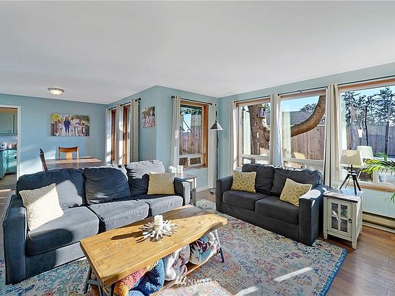 4th image of 1209 Liberty Ln