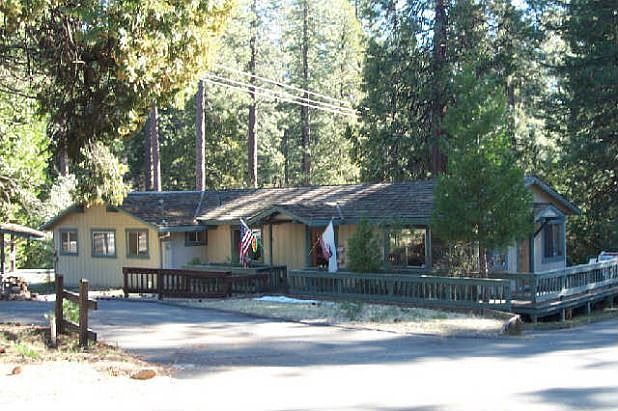 1st image of 26600 Meadow Dr