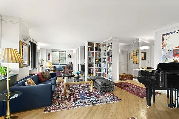 Sold by William Raveis Real Estate | media 25