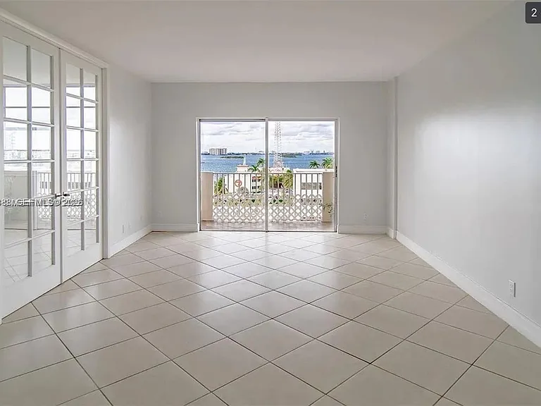 1455 N Treasure Dr #A — Photo 10