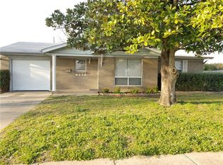 6112 Shadydell Dr, Fort Worth, TX 76135