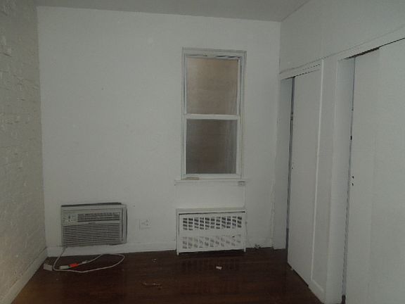 2nd image of 1670 3rd Ave APT 3D