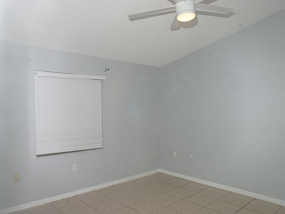 4th image of 721 Garden Dr