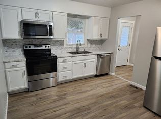 1215 N Monroe St #1215B, Hutchinson, KS 67501
