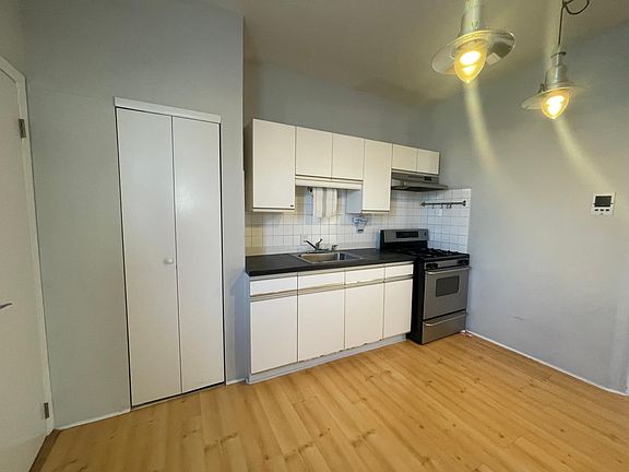 4th image of 69-29 Metropolitan Ave #1