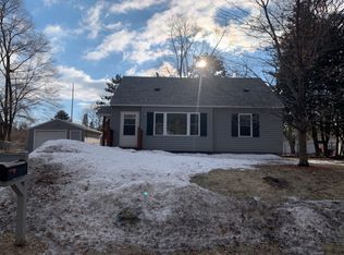 10 Center Rd, Circle Pines, MN 55014