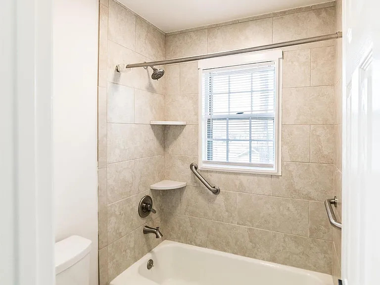 8013 Tea Garden Rd SE — Photo 37