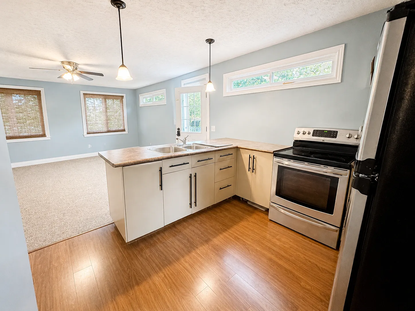 741 Trinity Street Innisfil — Photo 3