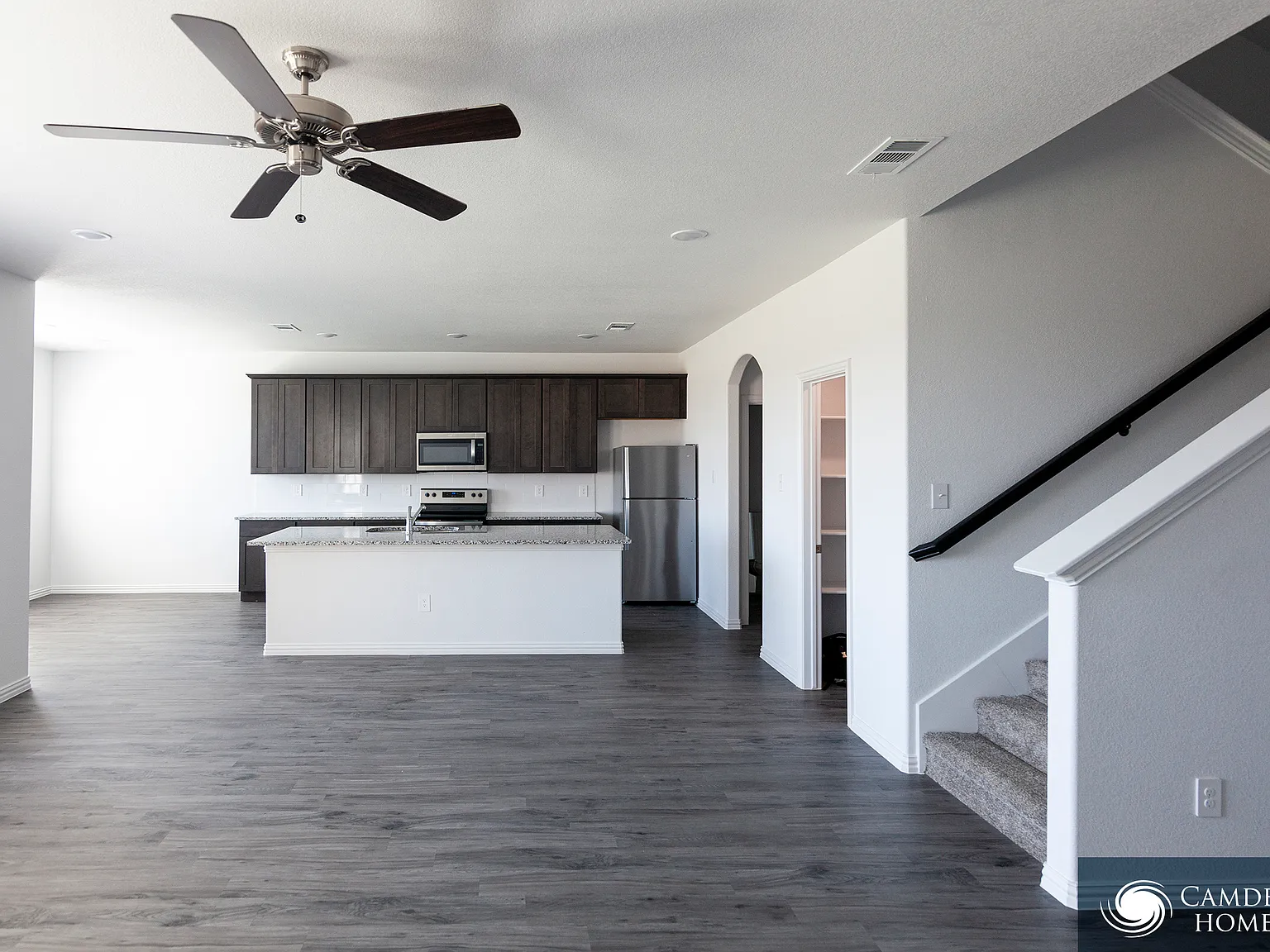 10136 Manzanilla Ave — Photo 2