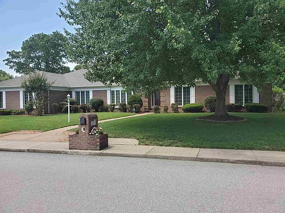 2nd image of 10384 Barrington Pl