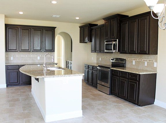 5th image of 3709 Santa Inez St