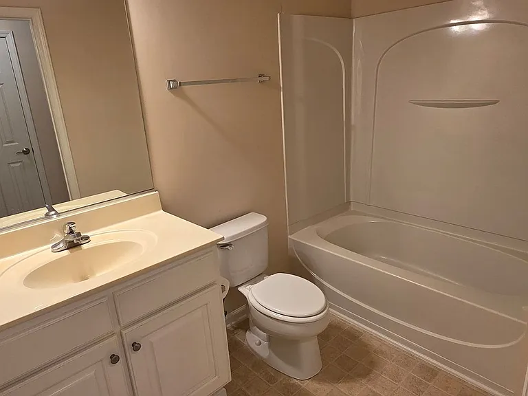 130 Shallowford Reserve Dr #303 — Photo 13