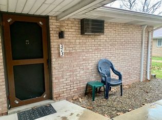 313 Lunar Ln, Coraopolis, PA 15108