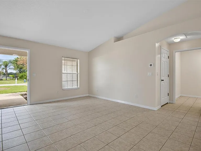 83 Lynbrook Dr #A — Photo 13