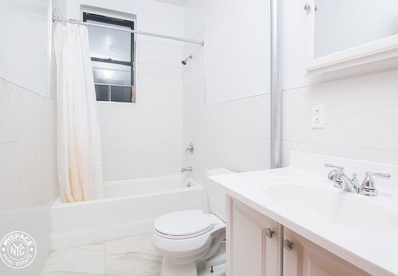 5th image of 1356 Pacific St #4G