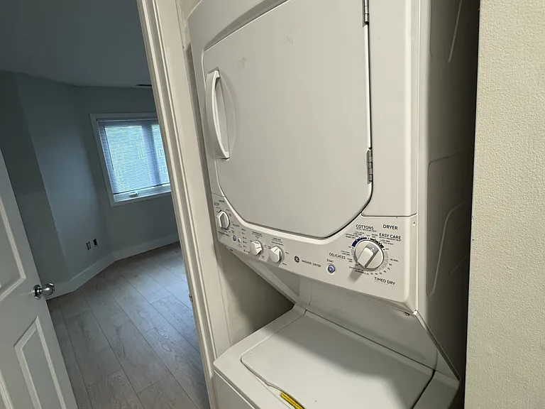 Dedicated, in-unit washer/dryer.