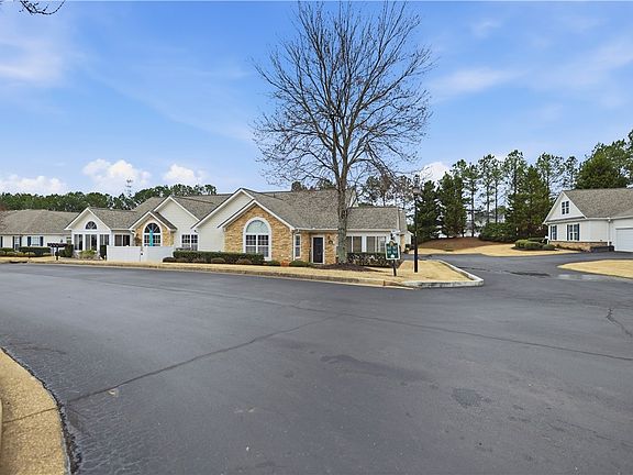 3rd image of 161 Life Style Ln