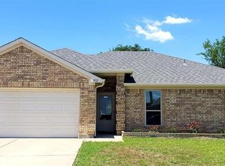 1032 Brown Crest Rd, Burleson, TX 76028