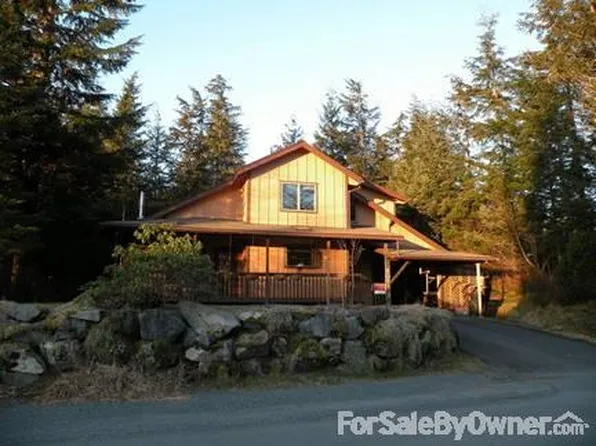 805 Charles St, Sitka, AK 99835