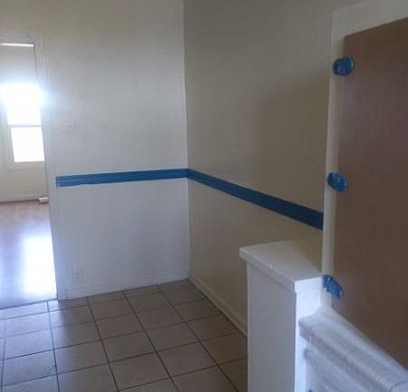 2nd image of 2102 W 48th St #2